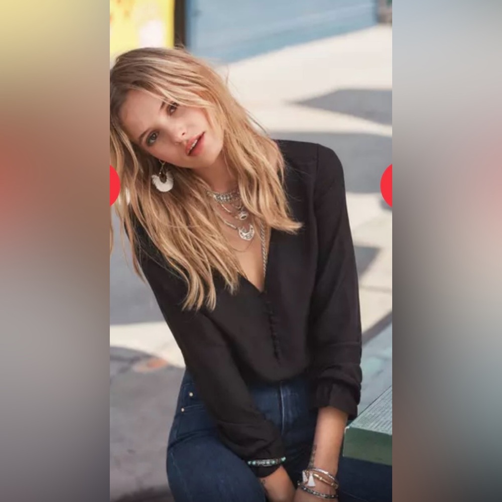 Sezane Black Silk V-Neck Blouse